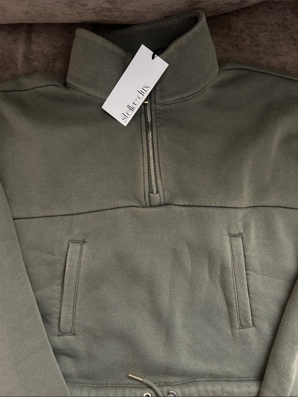 STELLAE DUX cropped olive green sweater
